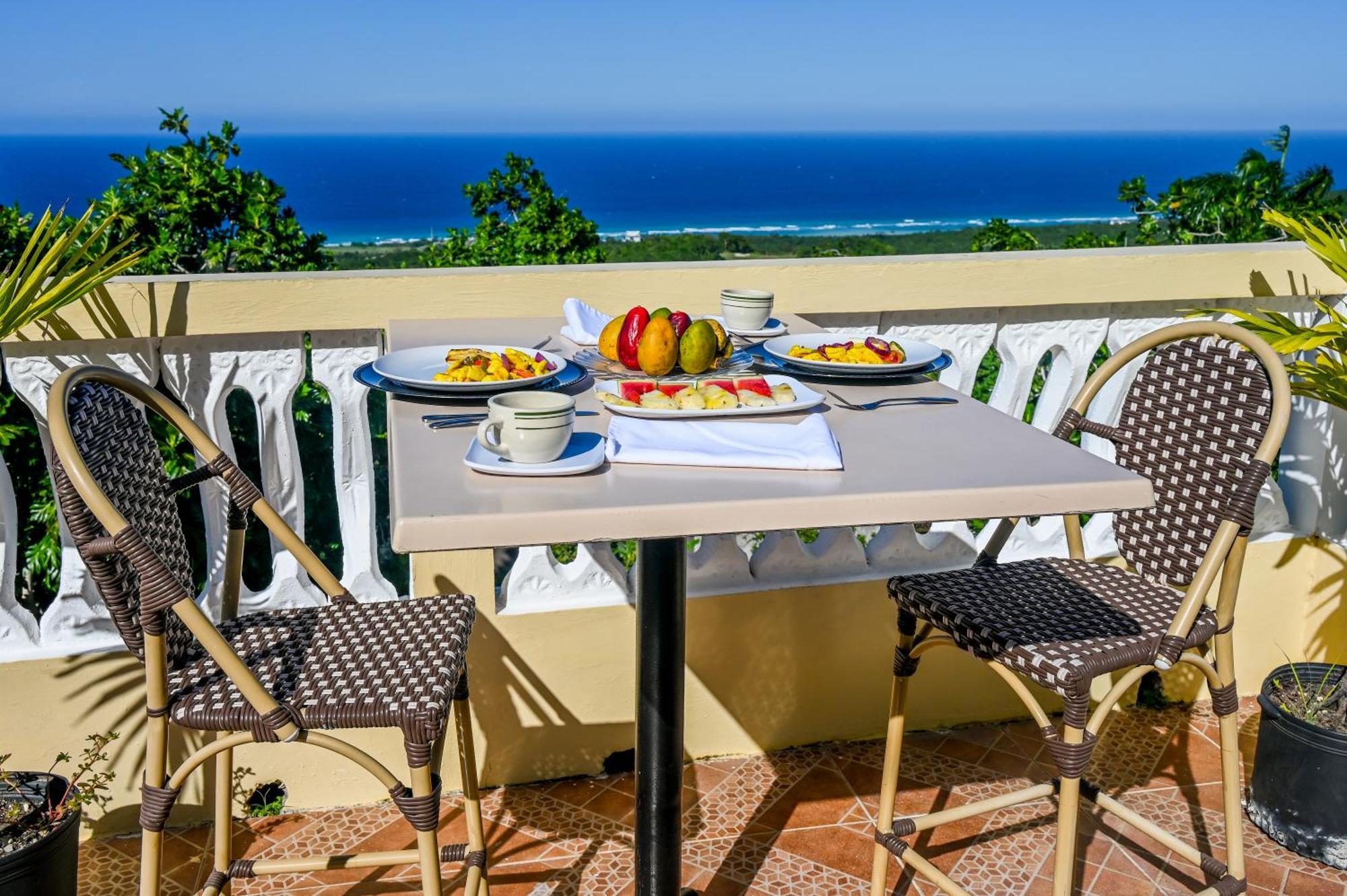 Takuma Boutque Hotel Hotel Rooms & Suites Монтего-Бей Екстер'єр фото