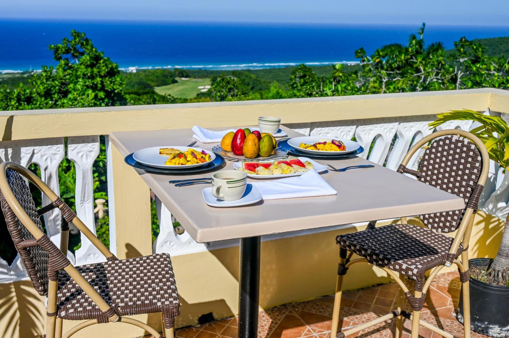 Takuma Boutque Hotel Hotel Rooms & Suites Монтего-Бей Екстер'єр фото